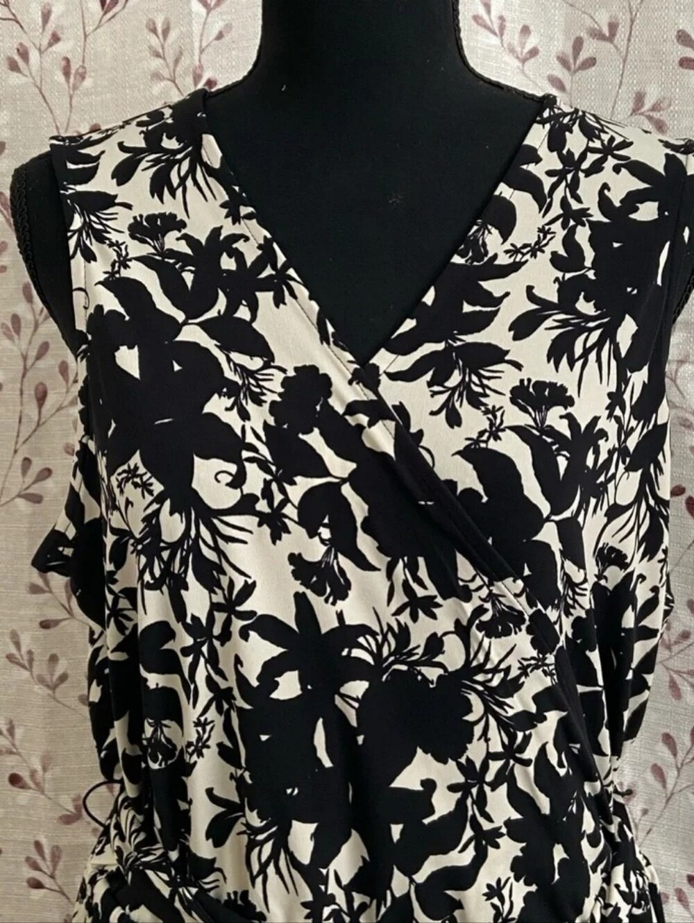 INC International Concepts Black and White Floral Jumpsuit. Slimming. - Picture 2 of 5